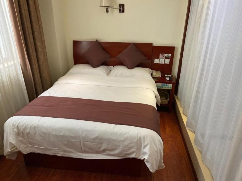 Greentree Inn Shanghai Songjiang University City New Songjiang Road Express Hotel Exterior photo